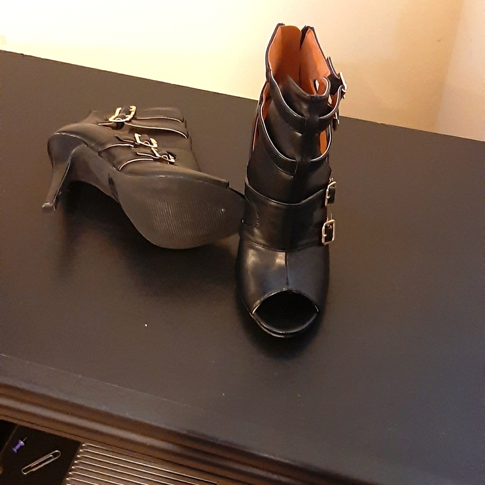 Heeled Sandal